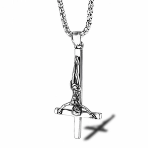 Retro Titanium Steel Inverted Cross Jesus Pendant Necklace Two-Tone Gothic St Peter Cross Religious Jewelry For Unisex
