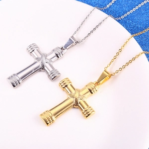 Punk Hip Hop Halbkreis Kreuz Anhänger Halskette in Gold und Silber Edelstahl