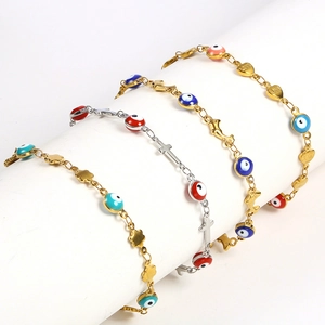 Set de bracelets œil maléfique plaqués or 18 carats avec perles colorées et cœurs
