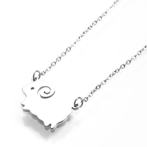 Collier pendentif mouton plaqué or 18 carats pour femme avec finition polie