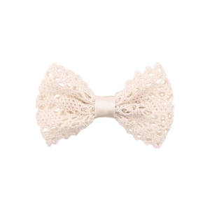 Minimalist cream cotton crochet bow hair clip with elegant scalloped lace edges