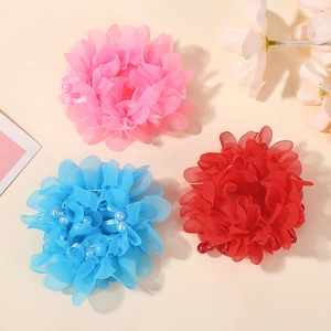 Dreiteiliges Set aus Chiffon-Blumen-Haargummis mit Kunstperlen in Rosa, Blau und Rot
