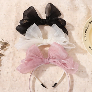 Drei Haarreifen mit großen Chiffonschleifen in Schwarz, Weiß und Rosa für Mädchen