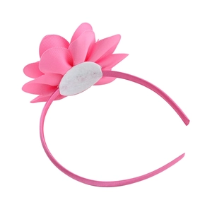 Diadema de flores rosas multicapa hecha a mano para niñas con lazo de cinta otomán