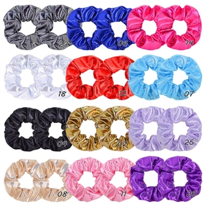Grille de chouchous brillants en tissu laser de douze couleurs vives avec bandes élastiques