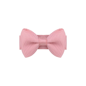 Détail d'une pince à cheveux avec nœud en ruban gros-grain rose et texture côtelée