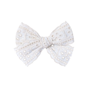 Pince à cheveux blanche en dentelle florale avec broderie crochet rétro pour filles