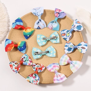 Lot de 12 barrettes à cheveux papillon pour enfants avec motifs floraux et rayures