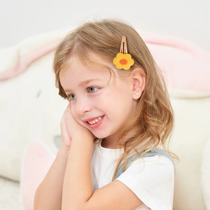 Barrette à cheveux fleur en crochet fait main pour filles au design jaune et orange
