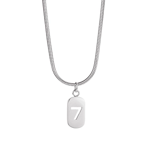 Collier minimaliste en argent avec pendentif chiffre 7 porte-bonheur et chaîne serpent