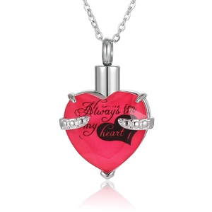 Collar de urna de cremación en forma de corazón rojo de acero con grabado Always in my heart