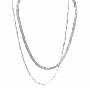 Collier double épaisseur en argent avec maille serpent et boîte en acier poli brillant