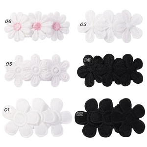 Détails de six paires de barrettes à fleurs de tournesol brodées en tissu en grille 2x3