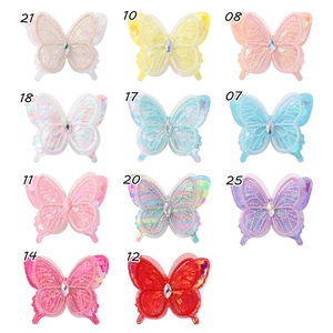 Vue détaillée de 11 pinces à cheveux papillon en dentelle avec paillettes et strass