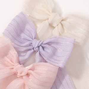 Lot de 3 barrettes à nœuds en maille pailletée pour filles en blanc, violet et rose pâle