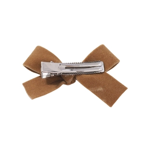 Barrette à cheveux nœud en velours camel avec pince crocodile en métal argenté élégante