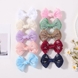 Lot de 10 barrettes nœuds en satin double couche pour filles avec détails de lignes argentées