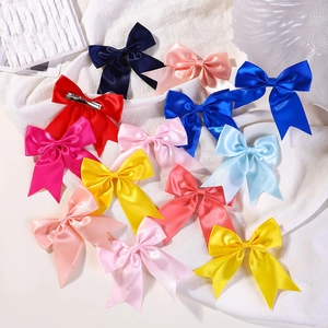 Barrettes à nœuds en satin coloré pour filles avec des couleurs vives et pinces crocodile