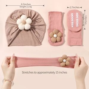 Baby Turban Mütze und rutschfeste Socken Set mit 3D-Blumen in Altrosa Strickware