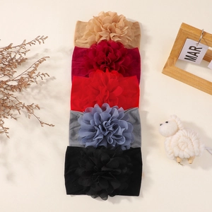 Lot de cinq bandeaux bébé en nylon avec grandes fleurs en mousseline couleurs variées