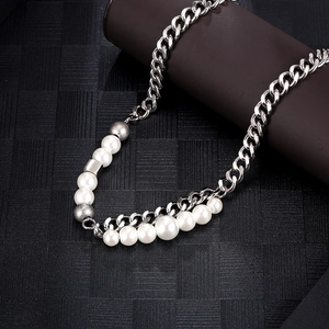 Hip hop cubic and pearl double-layer necklace with silver Cuban chain and minimalist design