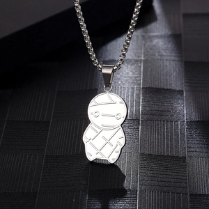 Pendentif momie poli en acier inoxydable sur chaîne maille pour un style streetwear
