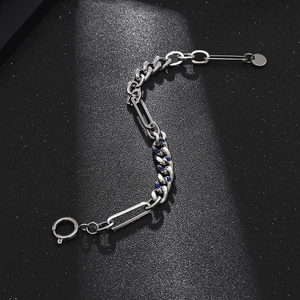 Hiphop Cubaanse schakelarmband met blauw emaille en industriële paperclip-stijl links