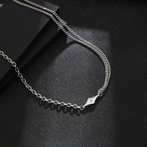 Doppellagige Halskette mit Stern-Rhombus-Diamant aus Edelstahl im modernen Streetstyle