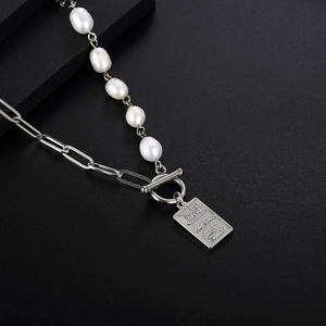 Queen Elizabeth pearl and paperclip chain necklace with gold bar pendant and OT clasp