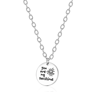 Collier Pendentif Rond You Are My Sunshine en Acier Inoxydable Rétro pour Femmes Hommes Chaîne en O Gravée Bijoux Cadeau