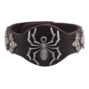 Bracelet large en cuir style punk avec araignée en métal argenté et crânes ailés décor