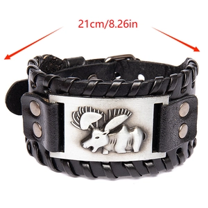 Bracelet nordique vintage en cuir noir avec un pendentif en métal embossé d'élan