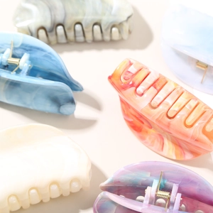 Elegant marble pattern acetate hair claws in various colors with high-elastic metal springs