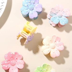 Pinces à cheveux fleurs dégradées de 4 cm avec texture mouchetée en couleurs macaron