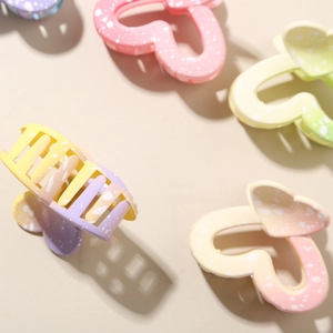 Mini macaron gradient heart hair claws with speckled matte finish for women hair styling