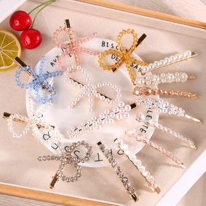 Ensemble de barrettes à cheveux de style coréen avec perles et cristaux dans un plat