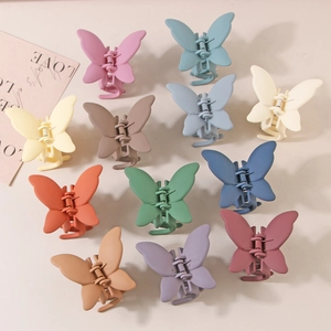 Pinces à Cheveux Papillon Mat pour Femmes Élégantes Pinces à Cheveux Antidérapantes en Plastique PS Grands Accessoires de Mode