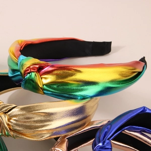 Cerchietto largo in tessuto PU metallizzato con nodo alla moda in colori assortiti