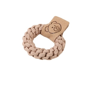 Élastique à cheveux tressé beige avec un patch mignon en similicuir d'ourson