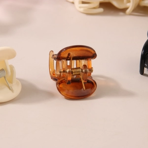 Mini pinces à cheveux de 1,5 cm en acrylique ambre et crème pour coiffer les franges
