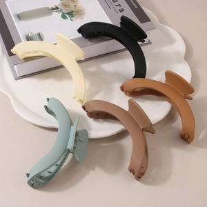 Matte Geometric Large Hair Claw Clip For Women Minimalist Plastic Hair Accessory For Thick Hair Styling Styling Crab Clip