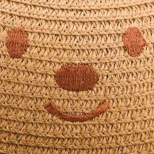 Chapeau de soleil en paille tissé pour tout-petits avec broderie visage d'ours