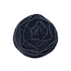 Bonnet en maille bleu marine avec motif spirale 3D et texture florale pour hommes