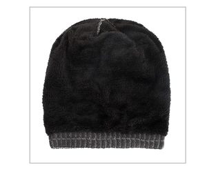 Detailed view of the thick black fleece lining inside the knitted winter beanie hat