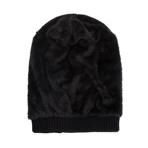 Bonnet d'hiver noir en maille tricotée avec doublure pelucheuse épaisse et bord côtelé