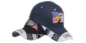 Detailansicht der Adler- und USA-Flaggen-Stickerei auf der Seite der Baseballkappe