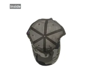 Vista interna del cappellino mimetico con cuciture rinforzate e dettaglio etichetta Army