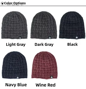 Bonnets en maille en cinq couleurs avec texture ondulée et détails de patch étoilé