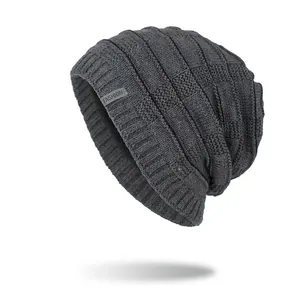 Berretto Invernale da Uomo in Maglia Calda Foderato in Pile con Motivo a Reticolo Cappello con Etichetta alla Moda Casual
