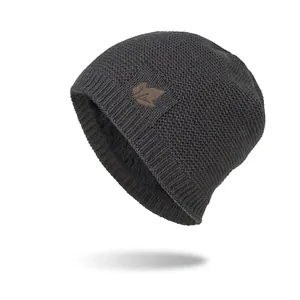 Unisex Winter Warm Knit Beanie Hat Fleece Lined Thickened Thermal Cap With Maple Leaf Leather Patch Outdoor Weather Hat
